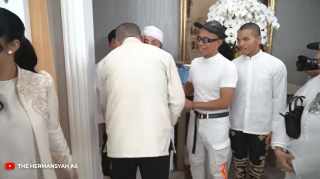 Momen Anang Hermansyah Pertama Kali ke Rumah KD dan Raul Lemos (YouTube/The Hermansyah A6)