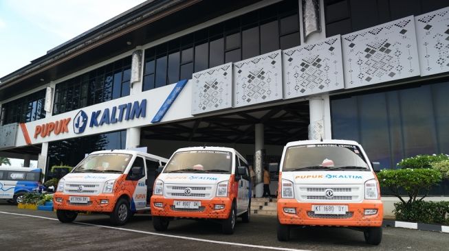 Komitmen Net Zero Carbon Emission, Pupuk Kaltim Mulai Gunakan Mobil Listrik untuk Operasional