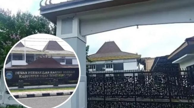 Aksi Kunci Paksa Gedung DPRD OKU Oleh Anggota Dewan Berujung Dipolisikan