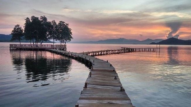 Daya Tarik Pantai Dewi Mandapa, Tempat Wisata Alam Keluarga di Lampung