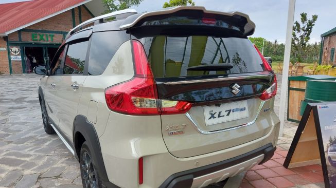 Suzuki Lampaui Target Penjualan di GIIAS Semarang, New XL7 Hybrid Jadi Andalan Kendaaran Penumpang