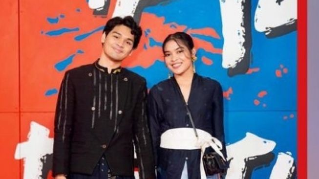 Mikha Angelo Girang Resmi Tunangan dengan Gregoria Mariska Usai 5 Tahun Pacaran