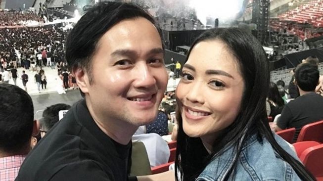  Artis Cerai Usai Belasan Tahun Menikah (Instagram/@ririndwiariyanti)