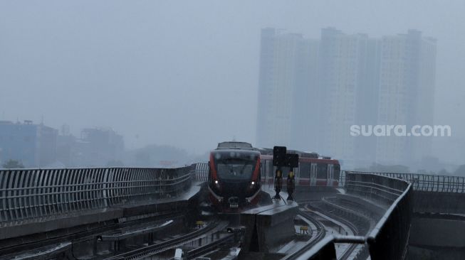 Borok Proyek LRT Jabodebek Diungkap: Longspan Salah Desain, Hingga Spek Kereta yang Berbeda