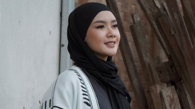 Artis Menikah Muda Berakhir Cerai (Instagram/@cita_citata)