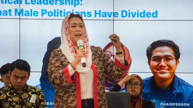 Yenny Wahid mengomentari Al Zaytun di sela menghadiri FLF di UGM Yogyakarta, Jumat (7/7/2023). [Kontributor Suarajogja.id/Putu Ayu Palupi]