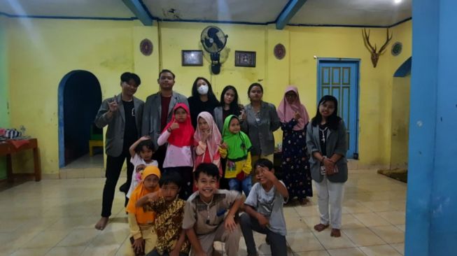 Kegiatan Fun Book Club, Mahasiswa PBI UKDW Merangkul Kipin