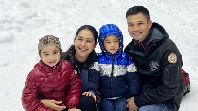 Artis Indonesia yang Punya Pasangan Atlet (Instagram/@nsyakieb85)