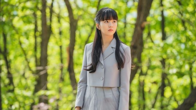 Pesona Kim So Hyun di My Lovely Liar (Instagram/@tvn_drama)