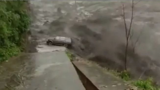 Banjir Lahar Dingin Apakah Dingin? Ini Penjelasannya