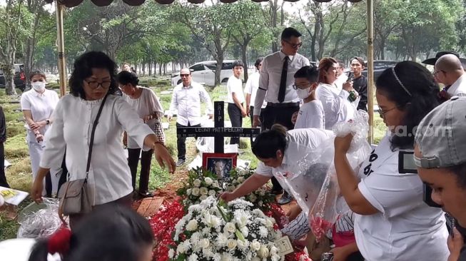 Ibu Jonas Rivanno Meninggal, 15 Tahun Lawan Kanker Kandung Kemih