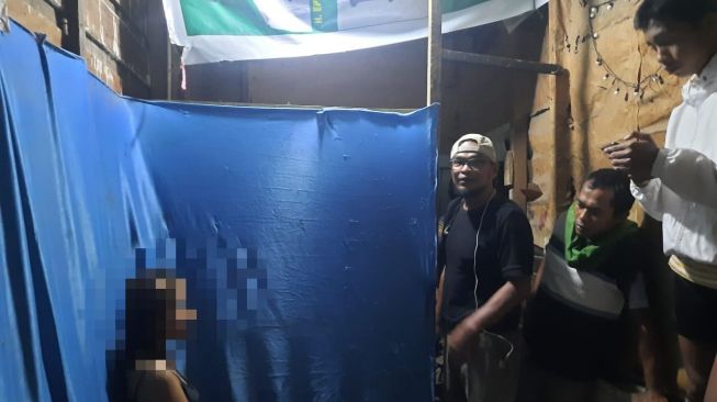 Tepergok Warga, Remaja di Solok Mesum Modal Nasi Bungkus