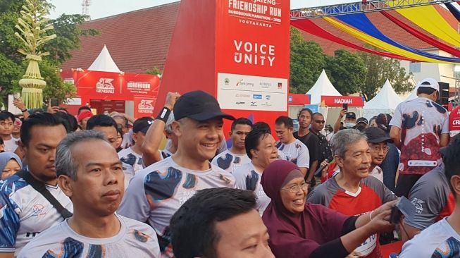 Ramaikan Fun Run di Jogja, Ganjar Pranowo Soroti Peserta Unik Pakai Baju Adat