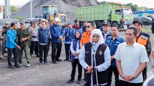 e-Pasir Stockpile  Terpadu di Lumajang Diresmikan sebagai Pembayaran Pajak Berbasis Digital