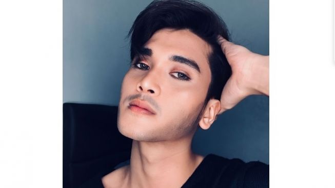 Perjalanan Aditya Jacs Menjadi Beauty Creator, Menginspirasi Kaum Pria dengan Berbagai Tips Makeup dan Skincare