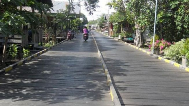 Peningkatan Infrastruktur, Jalan Kayu Ulin di Desa Muara Muntai Ilir Kukar Bakal Disemenisasi