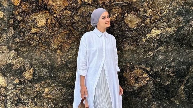 Artis Istiqomah Berhijab (Instagram/@ayudiac) 