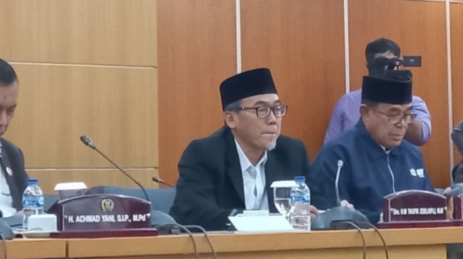 Larang ASN Hapus Foto Anies yang Diunggah Sebelum Masa Pemilu, PKS Kasih Jempol ke Heru Budi