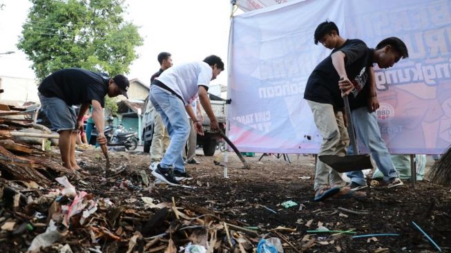 Peduli Terhadap Pemukiman Buruh, GGB Gelar Bersih-bersih Lingkungan