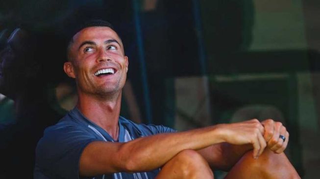 Cristiano Ronaldo sudah kembali berlatih dengan Al Nassr pasca menjalani liburan singkat jelang musim 2023-2024. [@alnassr]