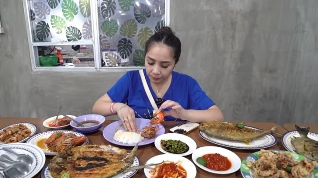 Artis Hobi Bikin Konten Makan (YouTube Rans Entertainment)