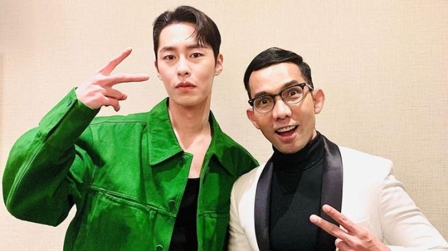 Potret Indra Herlambang Bareng Artis Korea (Instagram/@indraherlambang)