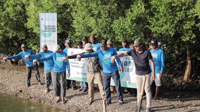 Pegadaian Bersama INTANI dan TNI AL Berkolaborasi Kembangkan Program Kampung Bahari Nusantara