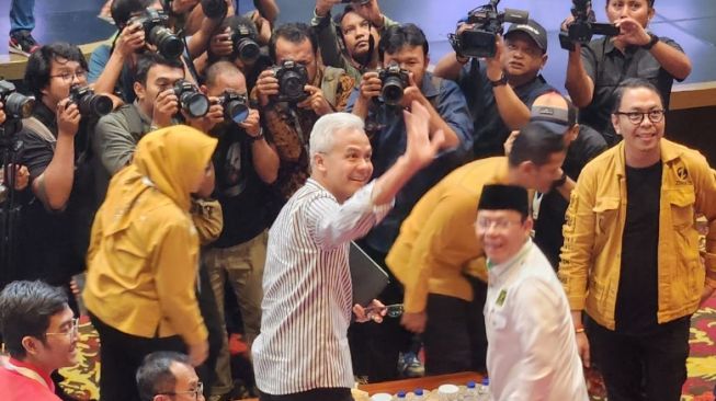 Bahas Politik di Hari Kerja, Ganjar Pranowo Klaim Sudah Izin ke Kemendagri