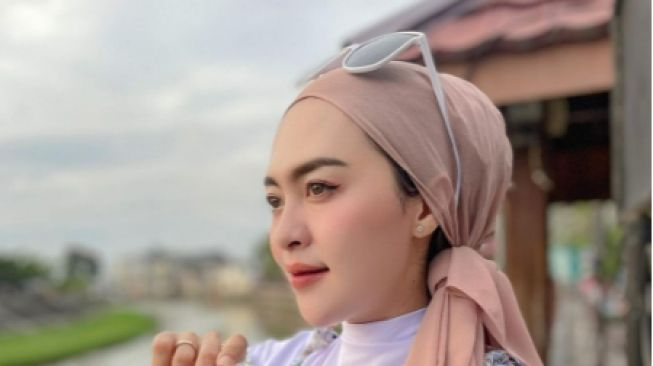 Mantan Suami Check In ke Hotel dengan Pria, Meylisa Zaara: Gak Cuma Satu