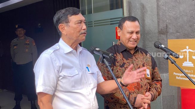 Firli Bahuri Dkk Dikritik karena OTT KPK Menurun, Luhut: Saya Gak Setuju, Pemikiran Kampungan!