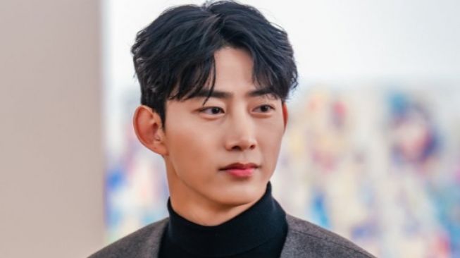 7 Fakta Karakter Taecyeon di Drama Heartbeat, Vampir Gagal Jadi Manusia!