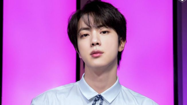 Sedang Wajib Militer, Jin BTS Berhasil Selamatkan Fans dari Penjambretan