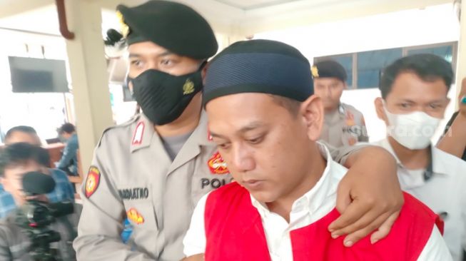 BREAKING NEWS! Pembunuh Anak Kandung di Depok Divonis Mati