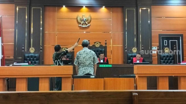 Sidang Kasus Korupsi RSUD Pasaman Barat, Hakim Semprot Saksi Ahli yang Berbelit-belit: Saudara Main-main!