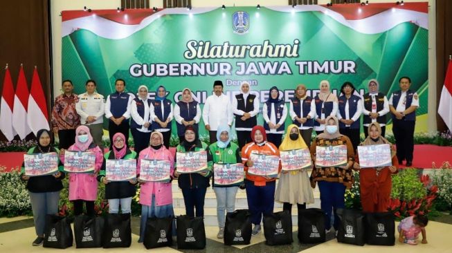 Gubernur Khofifah Terbitkan Kepgub Tarif Ojek Online dan Taksi Online di Jawa Timur