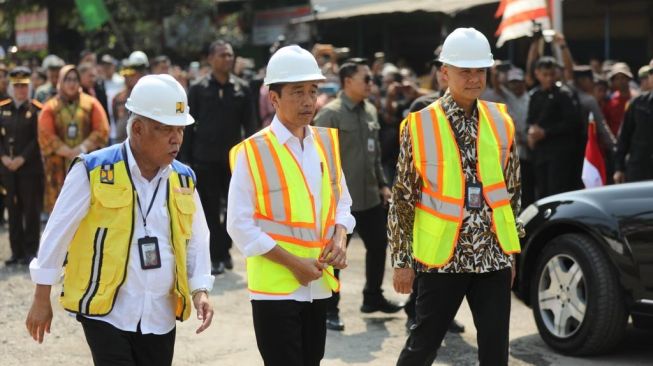 Presiden Jokowi Puji Kondisi Jalan di Jawa Tengah