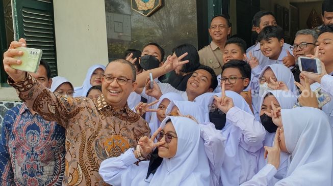 Anies Baswedan Kenang Masa-masa Sekolah di SMPN 5 Jogja, Kerap Dengar Cerita Para Veteran