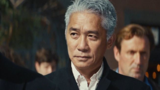 Tampil di MV NewJeans Cool With You, Tony Leung Cerita Tak Terima Bayaran