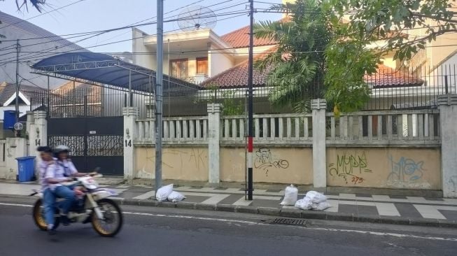 Rumah Mewah di Area Balai Kota Surabaya Diubrak-abrik Maling