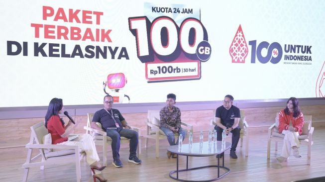 Peluncuran paket baru Smartfren 100 GB hanya Rp 100 Ribu di Jakarta, Selasa (25/7/2023). [Smartfren]