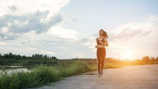 7 Manfaat Jalan Kaki di Pagi Hari, Rutinitas Sederhana yang Bikin Semangat Sepanjang Hari