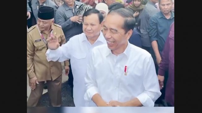 Rocky Gerung Diduga Hina Jokowi, Keberadaan Prabowo Kena Sentil: Mana yang Biasanya Jilat sampai Basah Kuyup