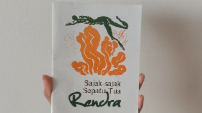 Sarat akan Perenungan, Inilah Buku 'Sajak-Sajak Sepatu Tua' Karya WS Rendra