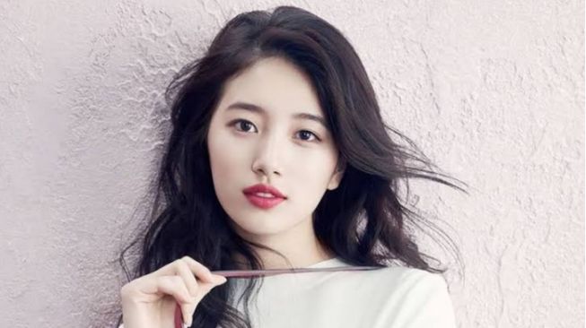 Selain Anna, Ini 4 Drama Korea Bae Suzy, Si Best Actress 2nd Blue Dragon Series Awards