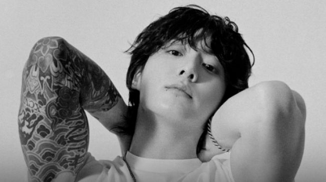 7 Tato Jungkook BTS serta Maknanya, Menggambarkan Perjalanan Hidup si Idol