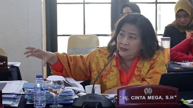 KPU DKI Tak Bisa Larang Cinta Mega Jadi Caleg PAN: Itu Terserah Partai