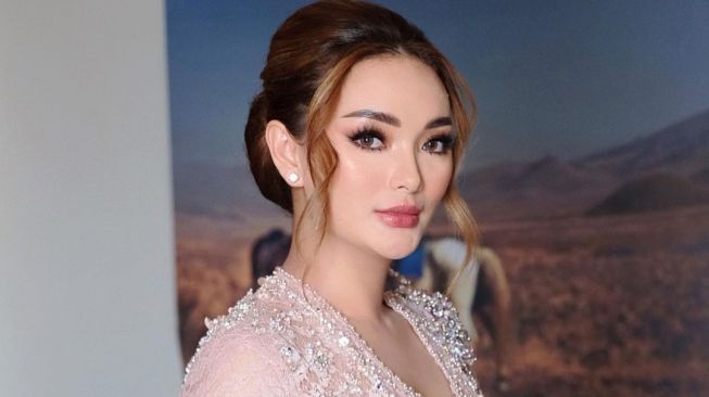 Ayah Ari Wibowo dan Ira Wibowo Meninggal Dunia, Zaskia Gotik Jual Rumah Murah