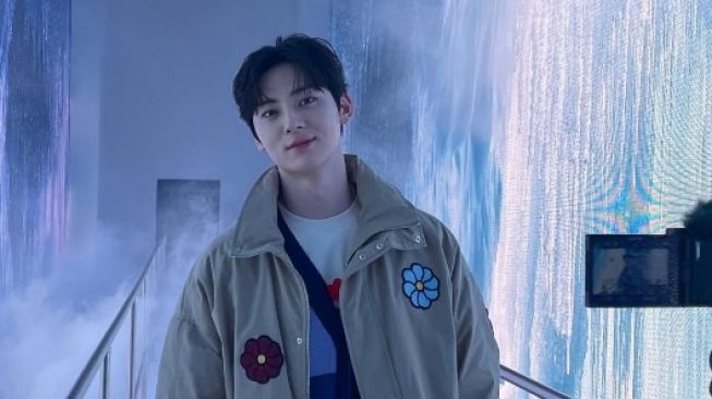 Hwang Min Hyun Sapa Fans Jelang Konser di Jakarta: Aku Kangen Kalian