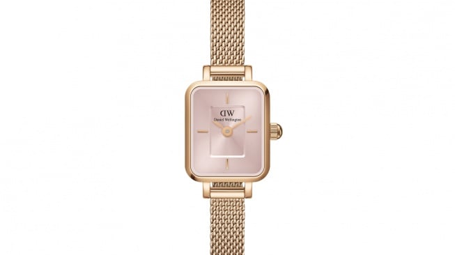 Rekomenadi jam tangan ala Barbie, Daniel Wellington Quadro Mini Melrose Pink. (Foto: Dok. The Watch Co.)