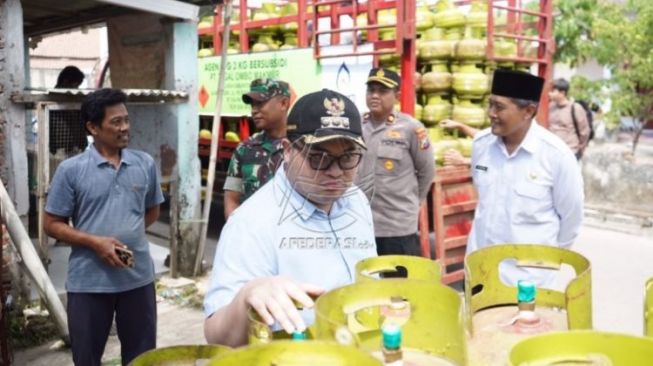 Datangi Agen dan Pangkalan, Mas Dhito Temukan Masalah Elpiji Langka